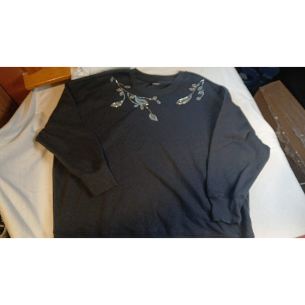 Studio Y Women 3X Sweatshirt Dark Grey Silver Beaded Floral Oversized 3/4 Sleeve